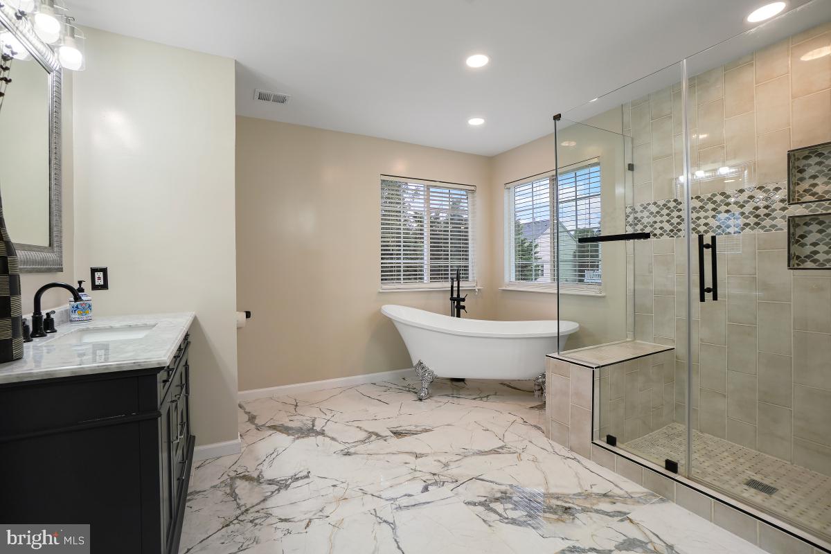 14225 Ashleigh Greene Road Boyds, MD 20841 - Photo 28 of 44 Gallery Image 28