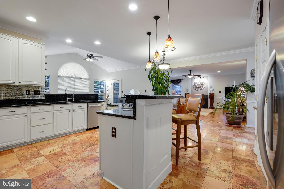 14225 Ashleigh Greene Road Boyds, MD 20841 - Photo 9 of 44 Gallery Image 9