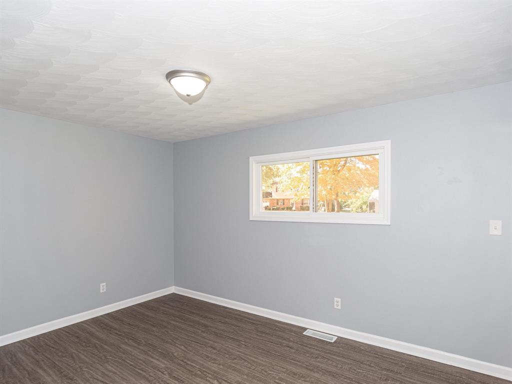 818 Raleigh Road Anderson, IN 46012 - Photo 26 of 34 Gallery Image 26