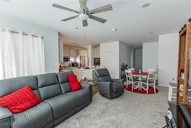 $439,900 | 2555 Hampton Road, Unit 8206, Henderson, NV 89052