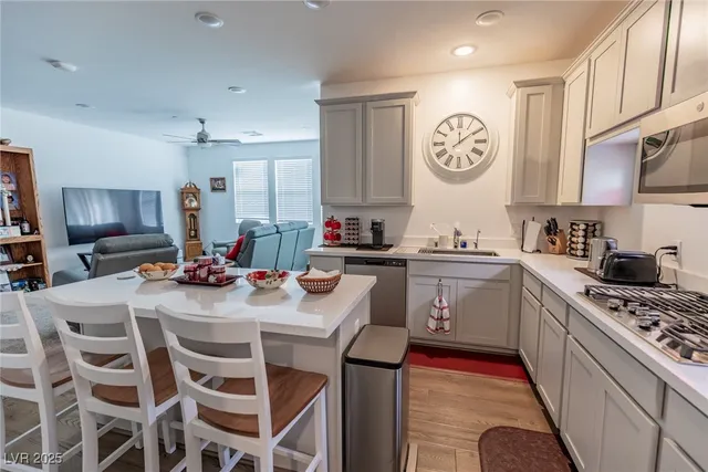 $439,900 | 2555 Hampton Road, Unit 8206, Henderson, NV 89052