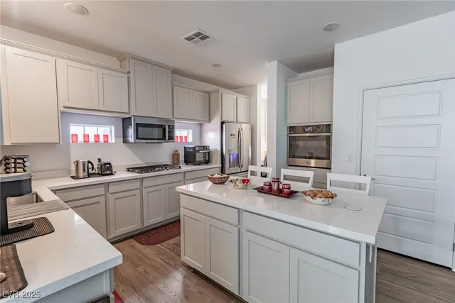 $439,900 | 2555 Hampton Road, Unit 8206, Henderson, NV 89052