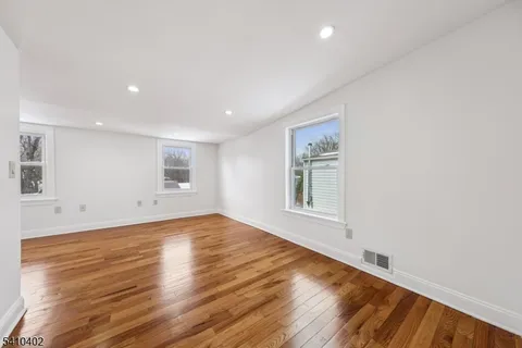 $499,000 | 17 Maple Avenue, West Orange, NJ 07052