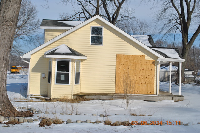 105 East Cermak Road Braidwood, IL 60408 - Photo 1 of 23