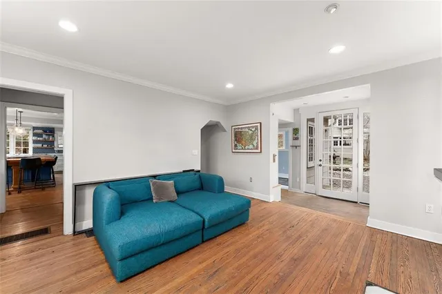 $4,000 | 732 Orchard Terrace, Sewickley, PA 15143