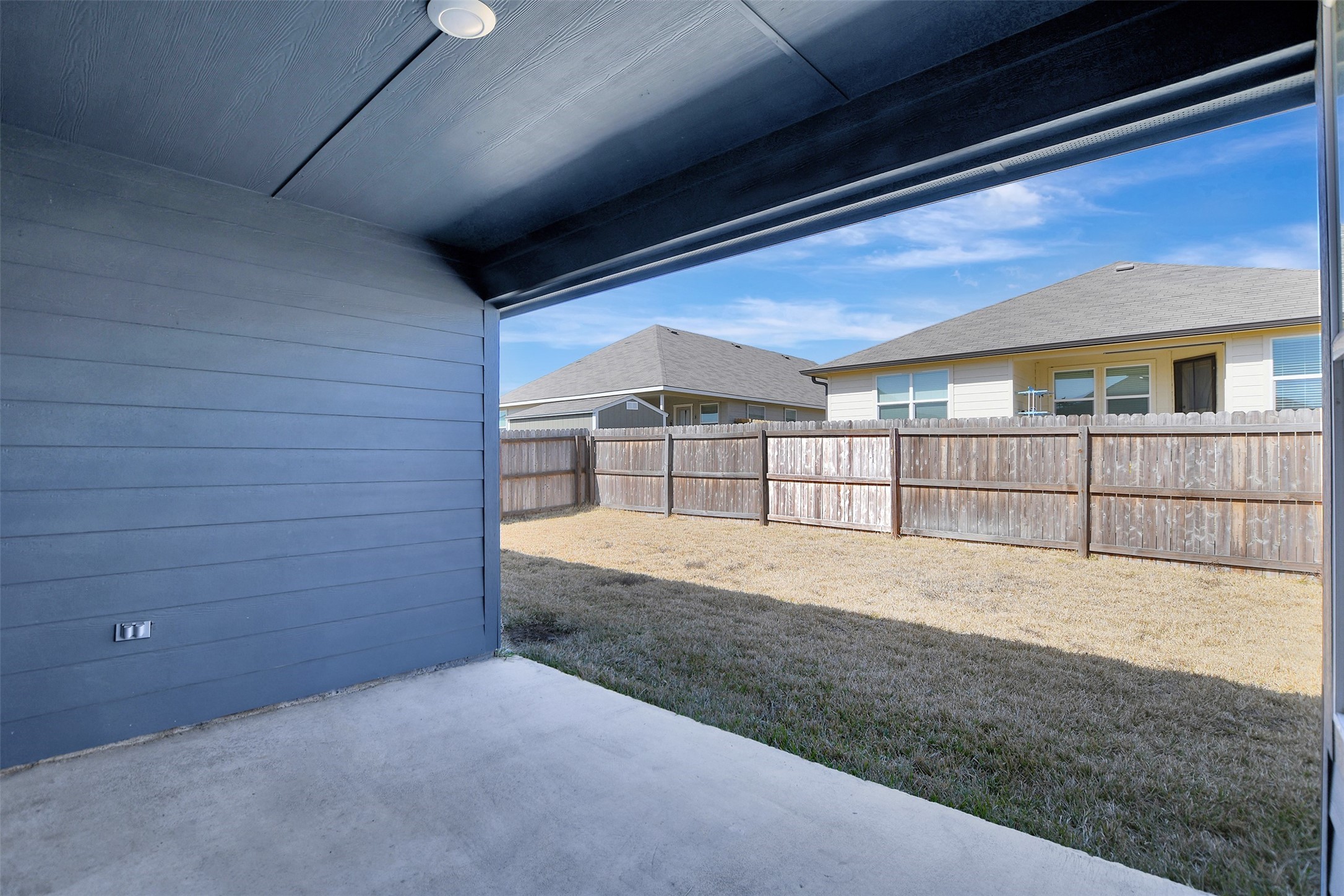 1014 Fannin Street Brenham, TX 77833 - Photo 38 of 43 a view of an empty room with a window