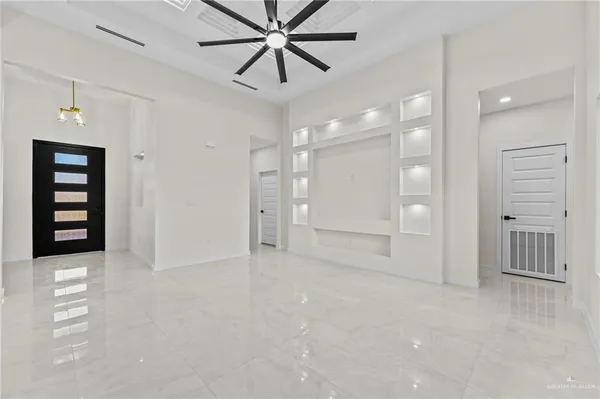 $310,000 | 3320 Kidd Avenue, Edinburg, TX 78542