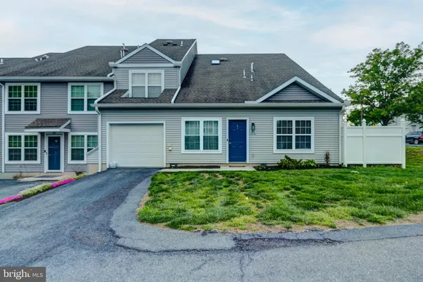 $255,000 | 80 Courtyard Drive, Carlisle, PA 17013