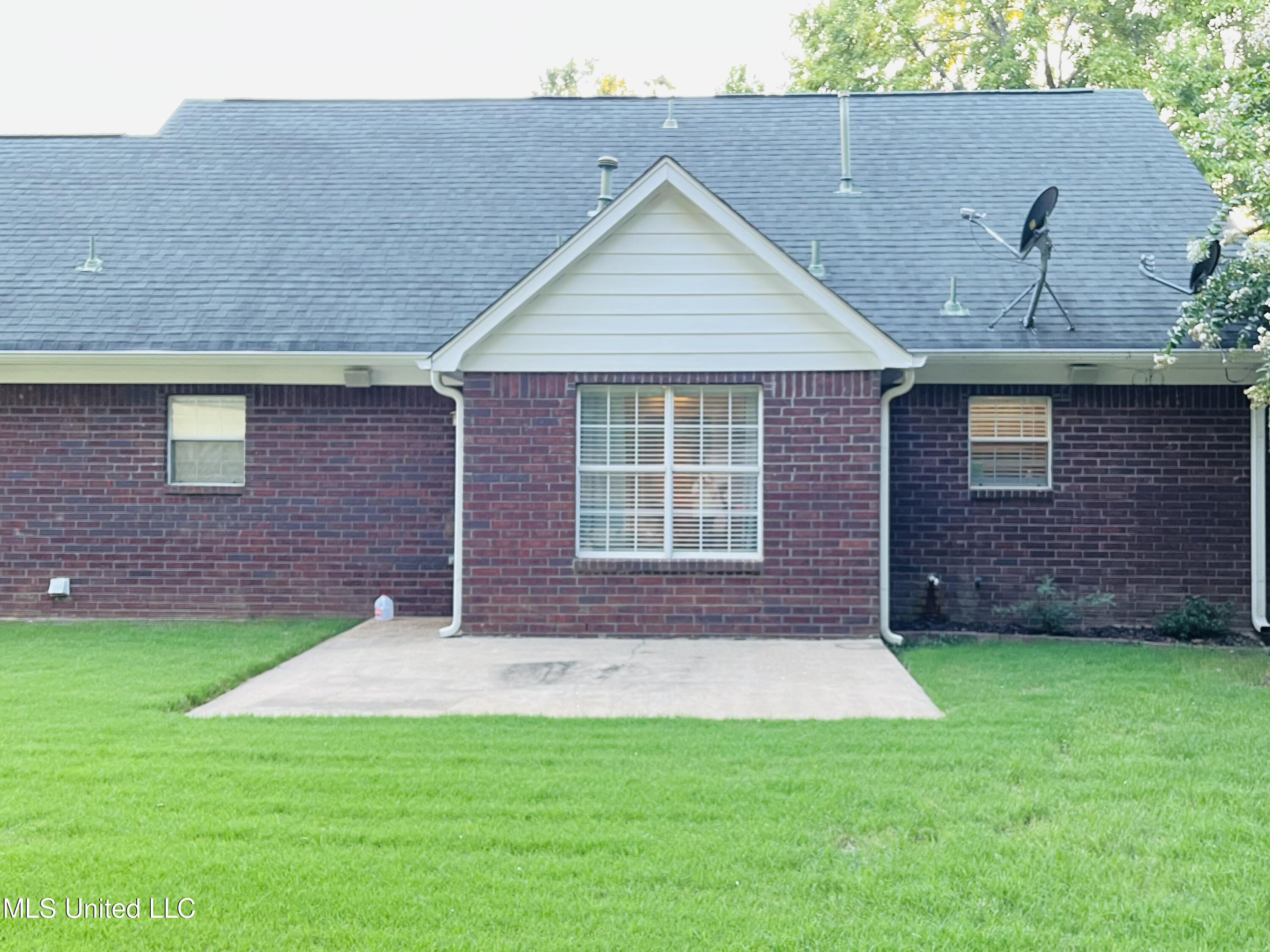 2192 Mt Pleasant Road Hernando, MS 38632 - Photo 7 of 34 A8E7649D-CB7E-4C59-B695-AD64E6C30984