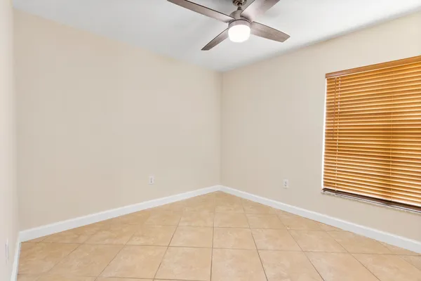$3,800 | 8871 Southwest 6th Street, Miami, FL 33174