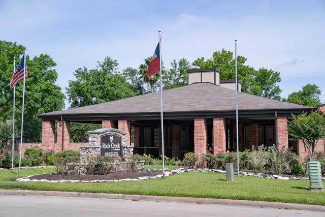 $817 | 200 Hollow Tree Lane, Unit 3132, Houston, TX 77090