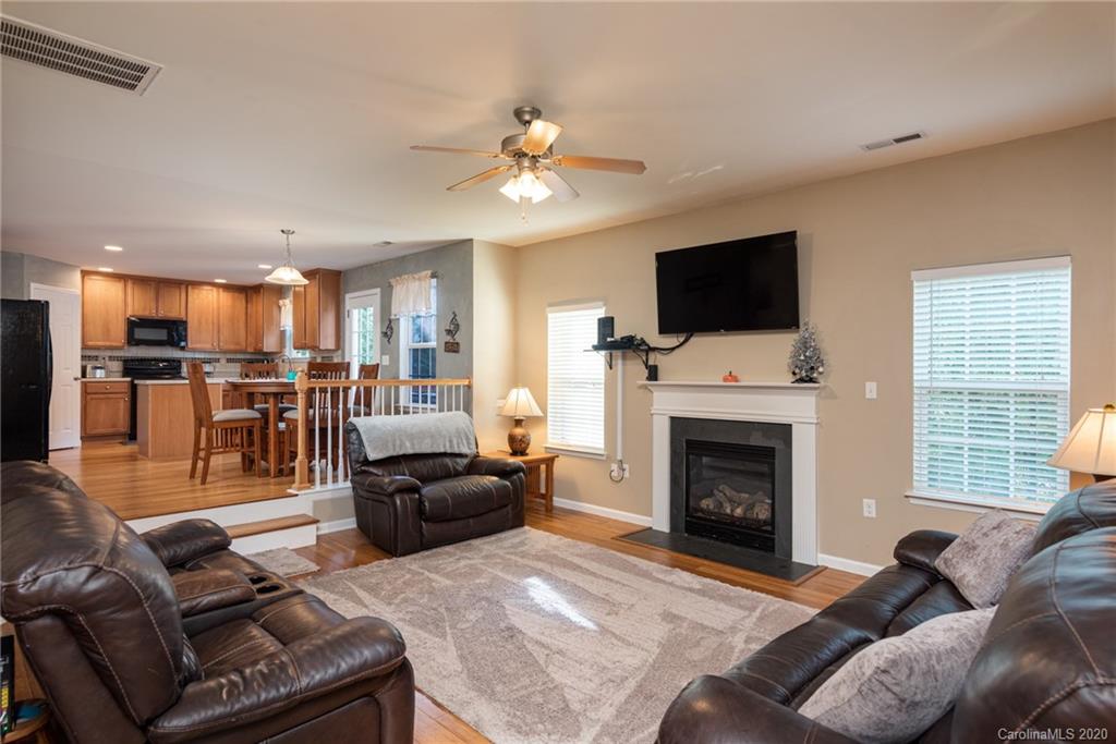 7826 East Berkeley Road Denver, NC 28037 - Photo 11 of 31