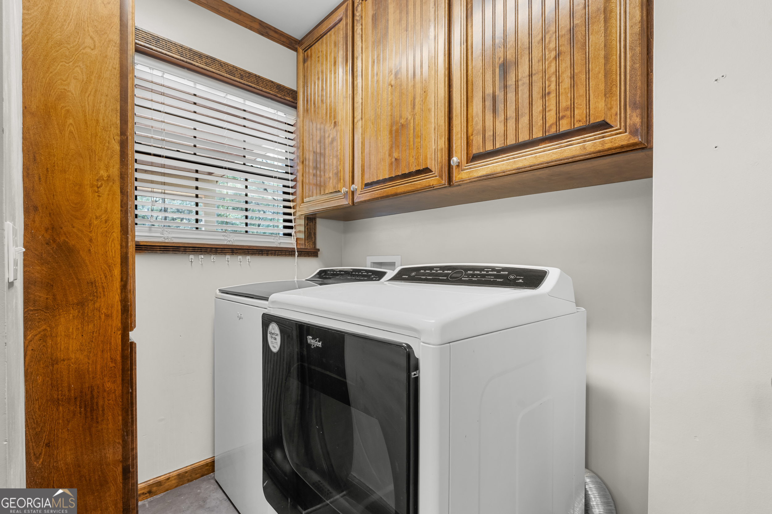 3770 Hill Road Metter, GA 30439 - Photo 20 of 32 a utility room with dryer and washer