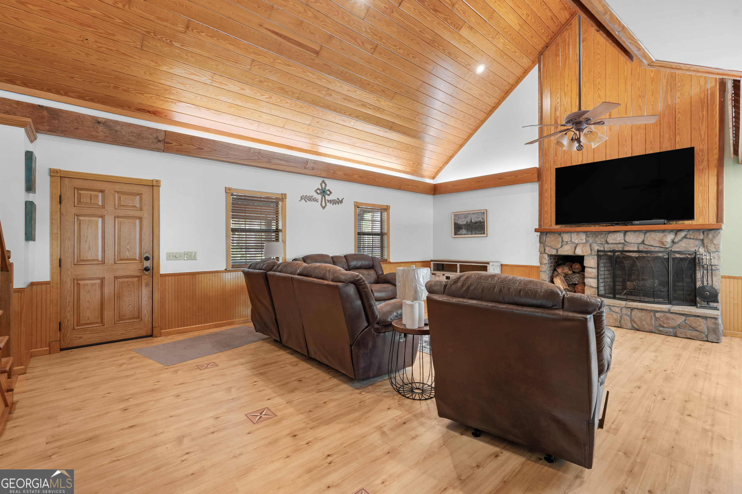 3770 Hill Road Metter, GA 30439 - Photo 6 of 32 a living room with furniture and a flat screen tv