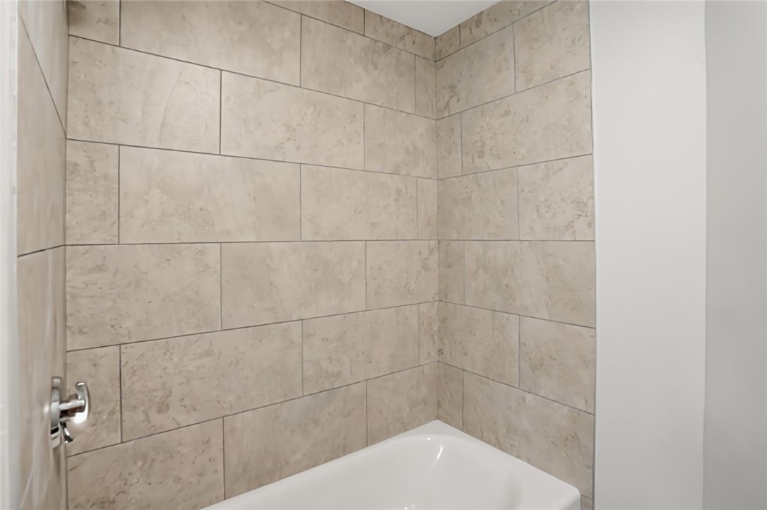 188 Division Street, Unit 2F Woonsocket, RI 02895 - Photo 17 of 19