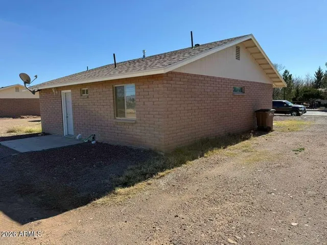 $1,000 | 1134 East 23rd Street, Douglas, AZ 85607