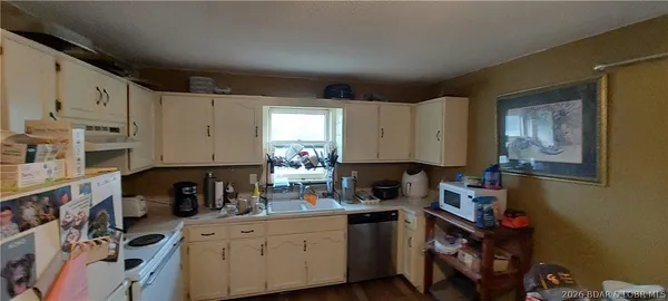$250,000 | 21260 135th Highway, Stover, MO 65078