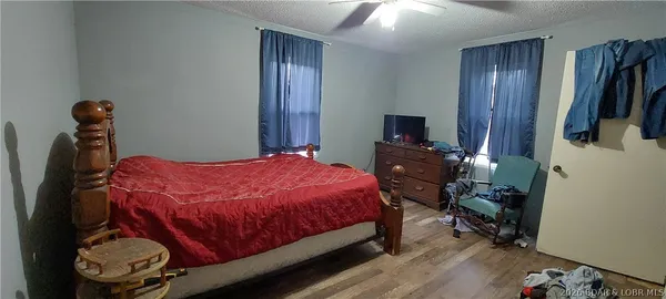 $240,000 | 21260 135th Highway, Stover, MO 65078