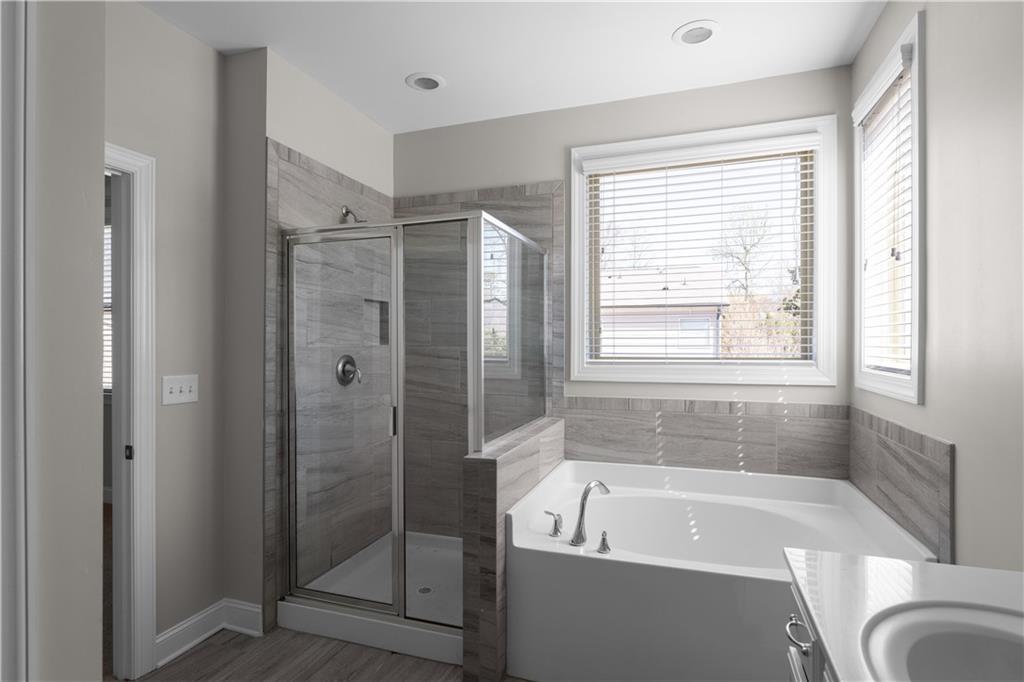 1833 Hislop Lane Atlanta, GA 30345 - Photo 19 of 39