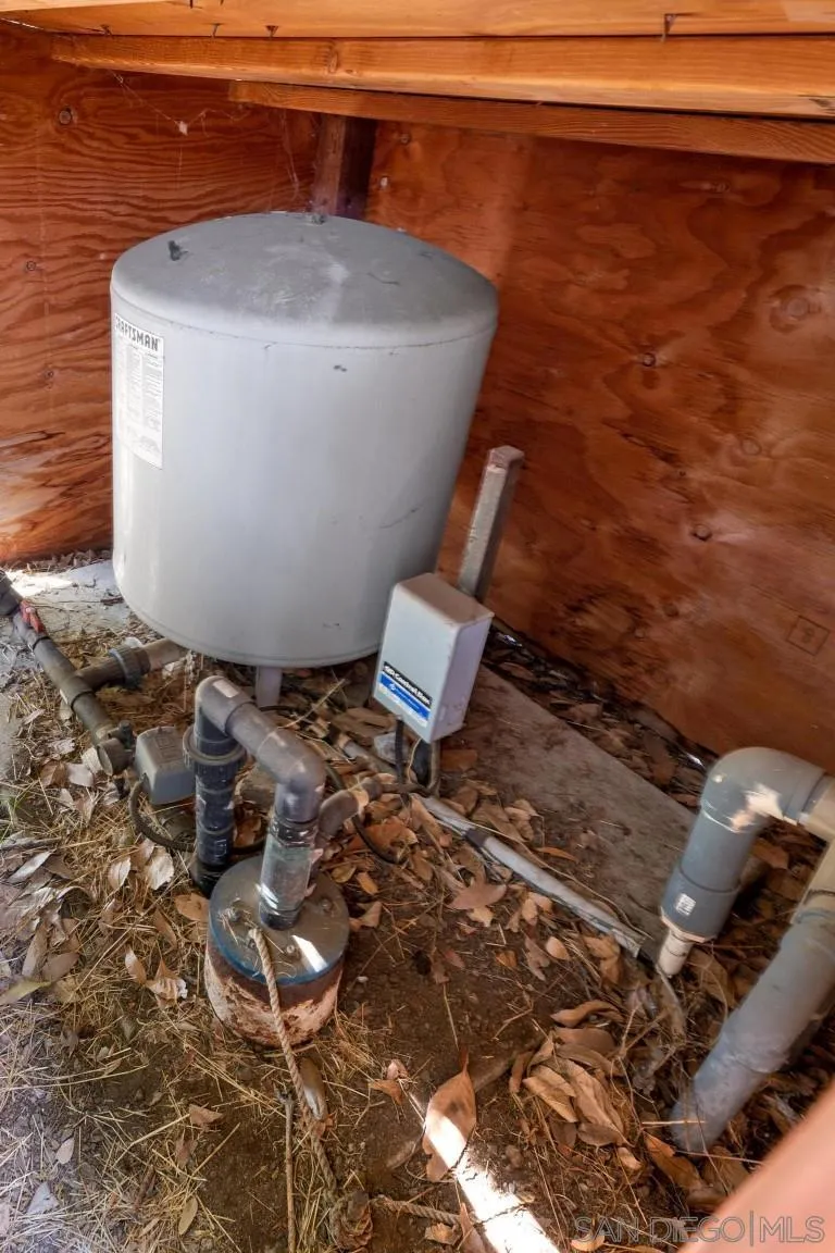 155 Willowside Terrace Alpine, CA 91901 - Photo 37 of 38 a view of water heater