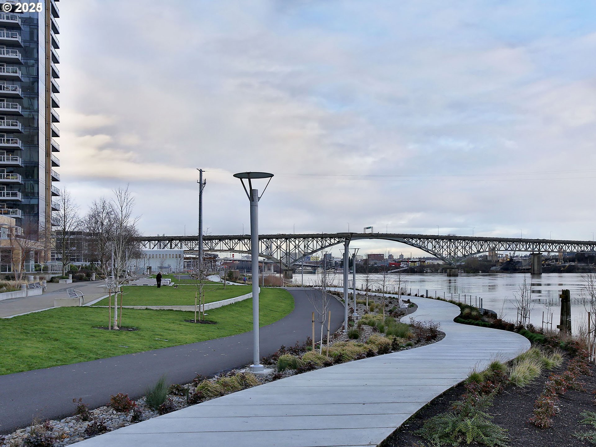 841 Southwest Gaines Street, Unit 319 Portland, OR 97239 - Photo 42 of 44