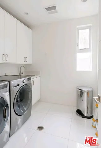 $15,999 | 6620 West 5th Street, Los Angeles, CA 90048