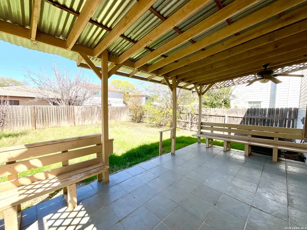 $1,550 | 7623 Branston, San Antonio, TX 78250