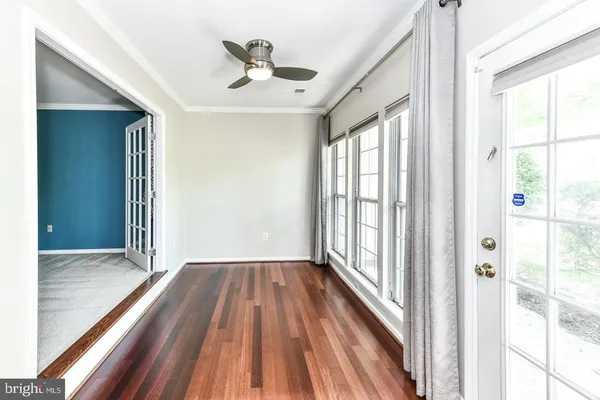$2,300 | 2954 Yarling Court, Unit 2954, Falls Church, VA 22042