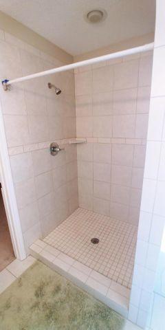 332 Pine Ridge Road Chattanooga, TN 37405 - Photo 35 of 50 PRShower