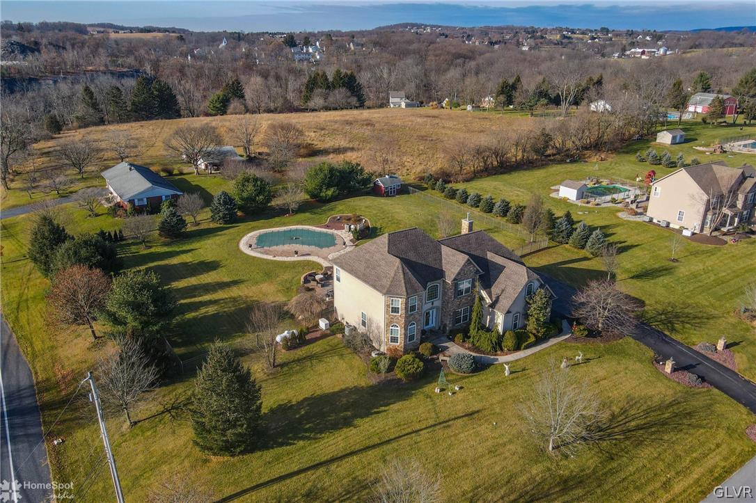 423 Keystone Court Bath, PA 18014 - Photo 3 of 47 Gallery Image 3