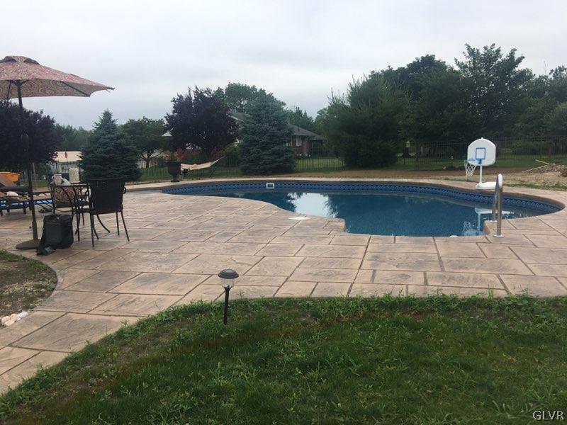 423 Keystone Court Bath, PA 18014 - Photo 43 of 47 Gallery Image 43