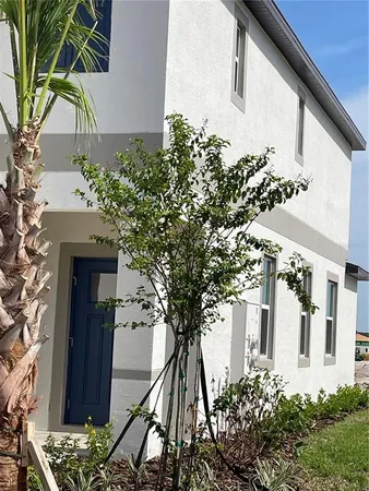 $2,100 | 32077 Powderpuff Mimosa Drive, San Antonio, FL 33576