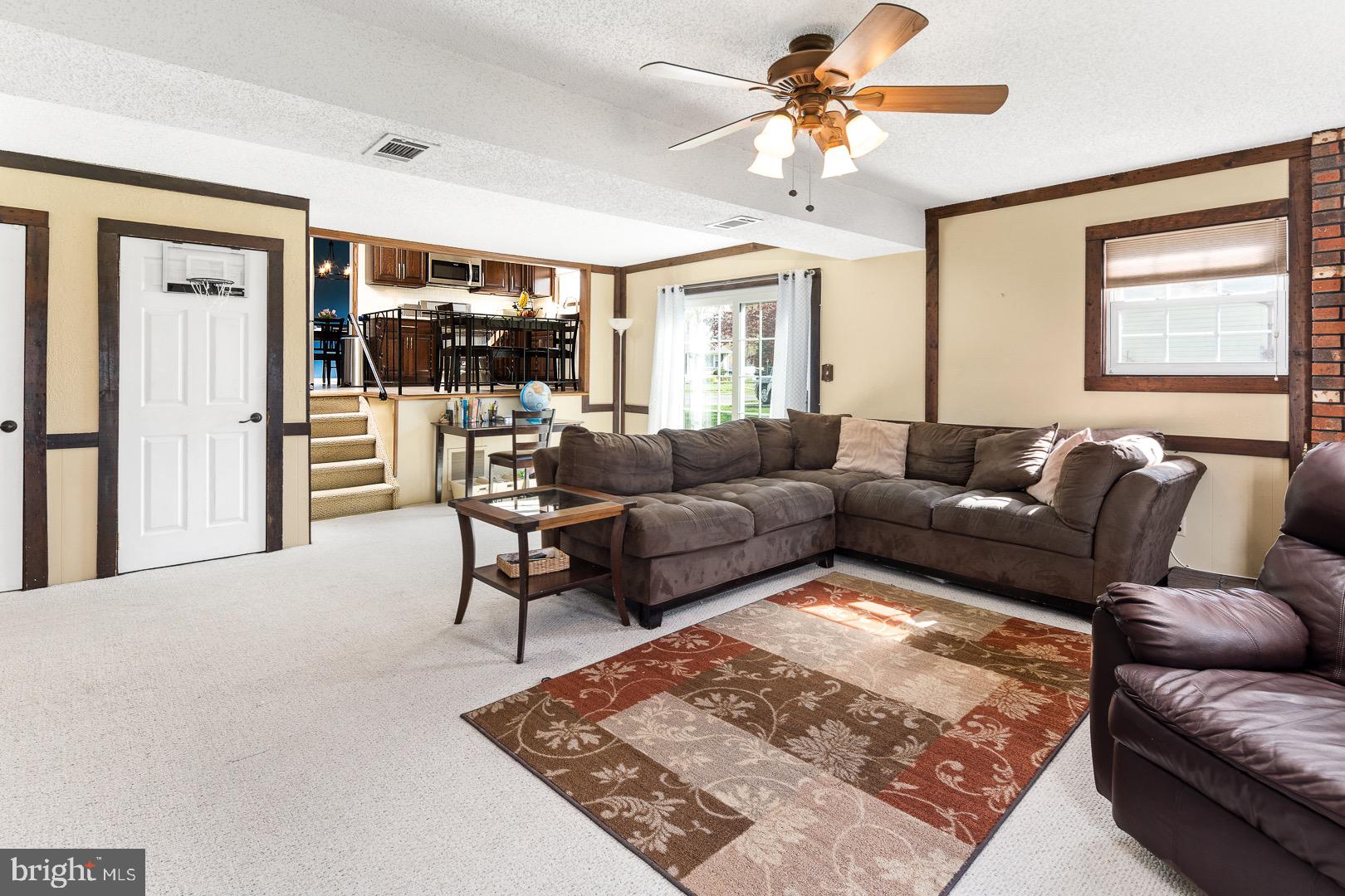 22 Apollo Drive Hamilton, NJ 08620 - Photo 16 of 30