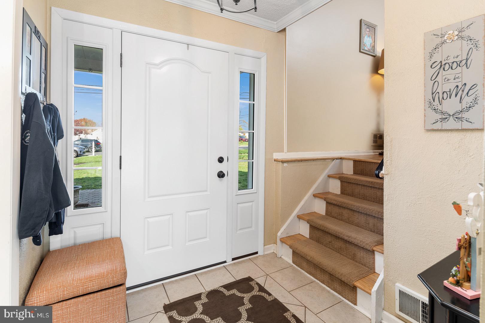 22 Apollo Drive Hamilton, NJ 08620 - Photo 3 of 30