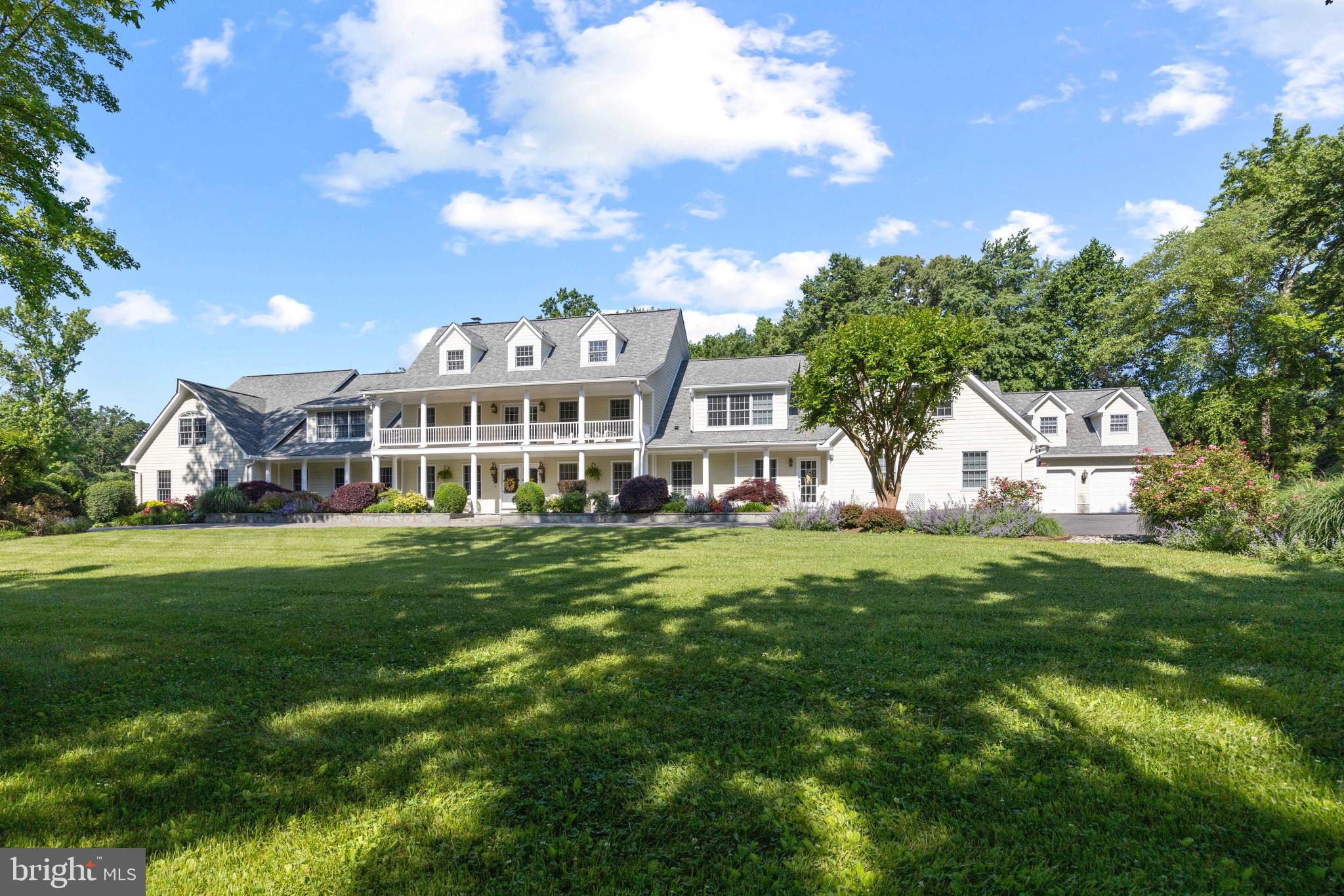 3054 Rundelac Road Annapolis, MD 21403 - Photo 3 of 38 Beautiful landscaping