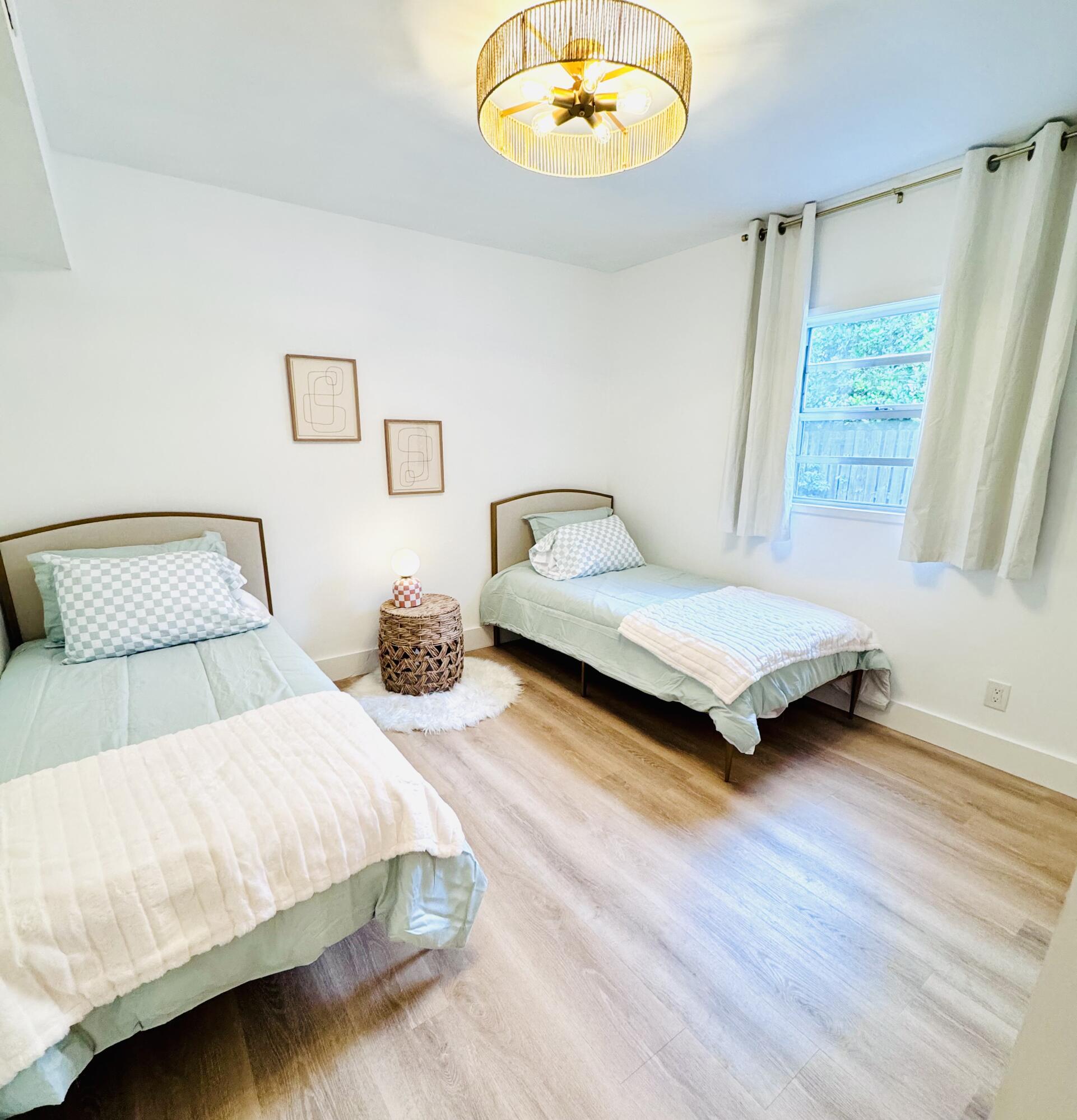 214 Northeast 9th Street Delray Beach, FL 33444 - Photo 11 of 16 Charming Guest Bedroom