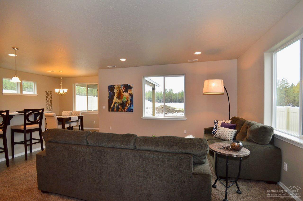 61816 Southeast Rolo Court Bend, OR 97702 - Photo 9 of 20 Home will be similar to photo/rendering