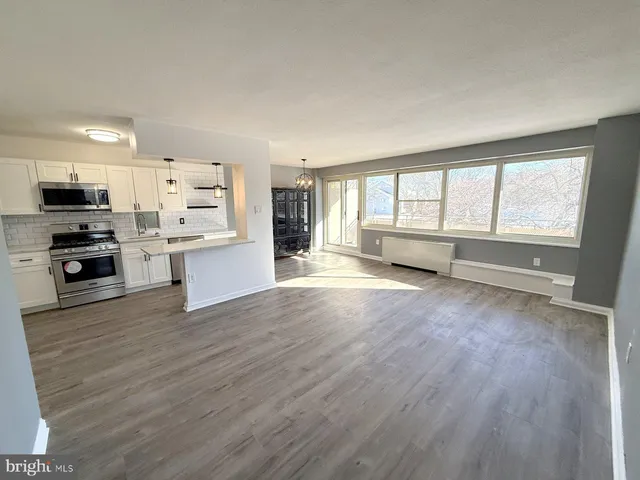 $1,900 | 207 Barclay Towers Cherry Hill, Cherry Hill, NJ 08034