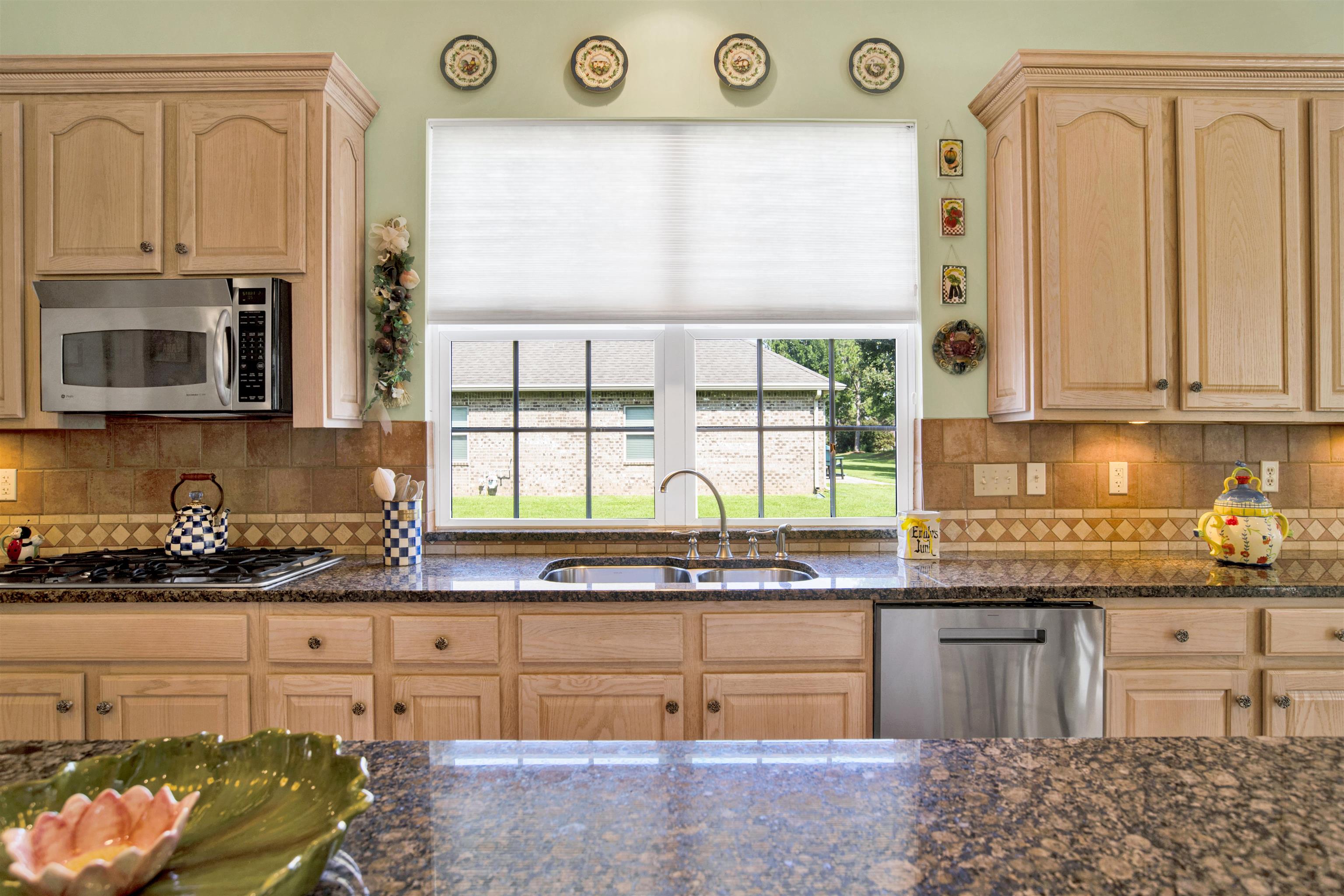 23014 Carnoustie Drive Foley, AL 36535 - Photo 33 of 49 Kitchen