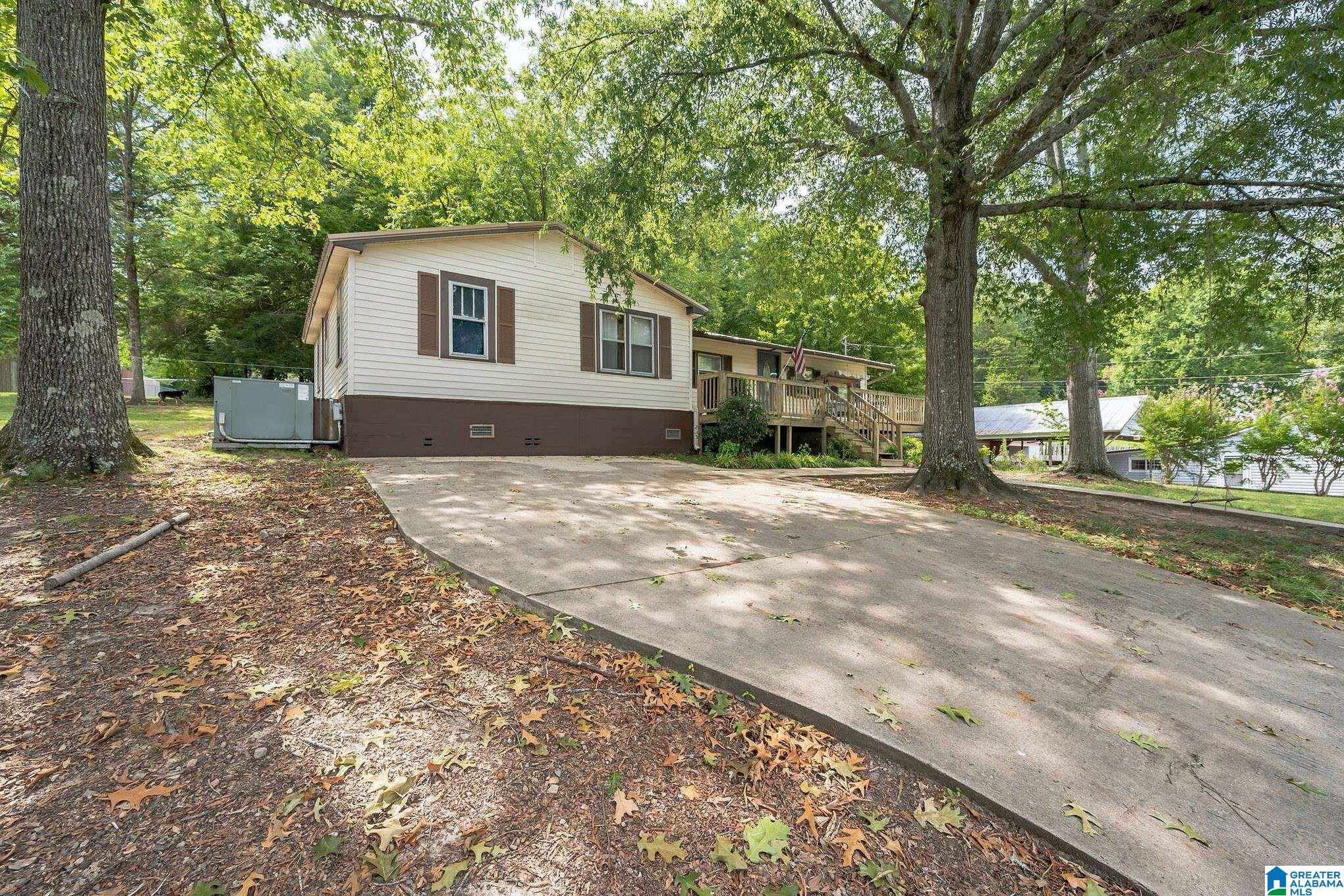704 Alpine Street Oneonta, AL 35121 - Photo 23 of 28