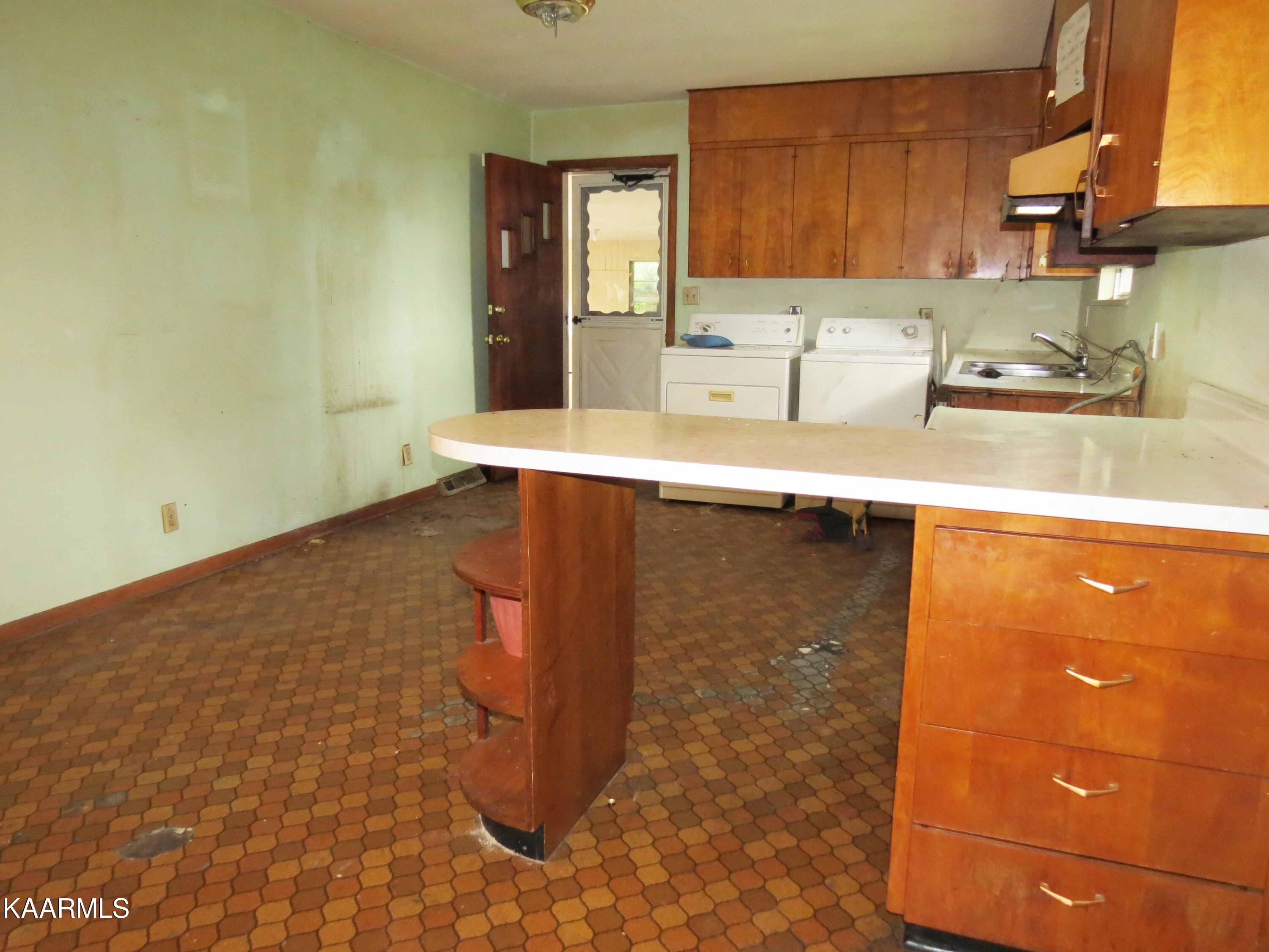 101 Wayne Road Oak Ridge, TN 37830 - Photo 13 of 22 Wayne3