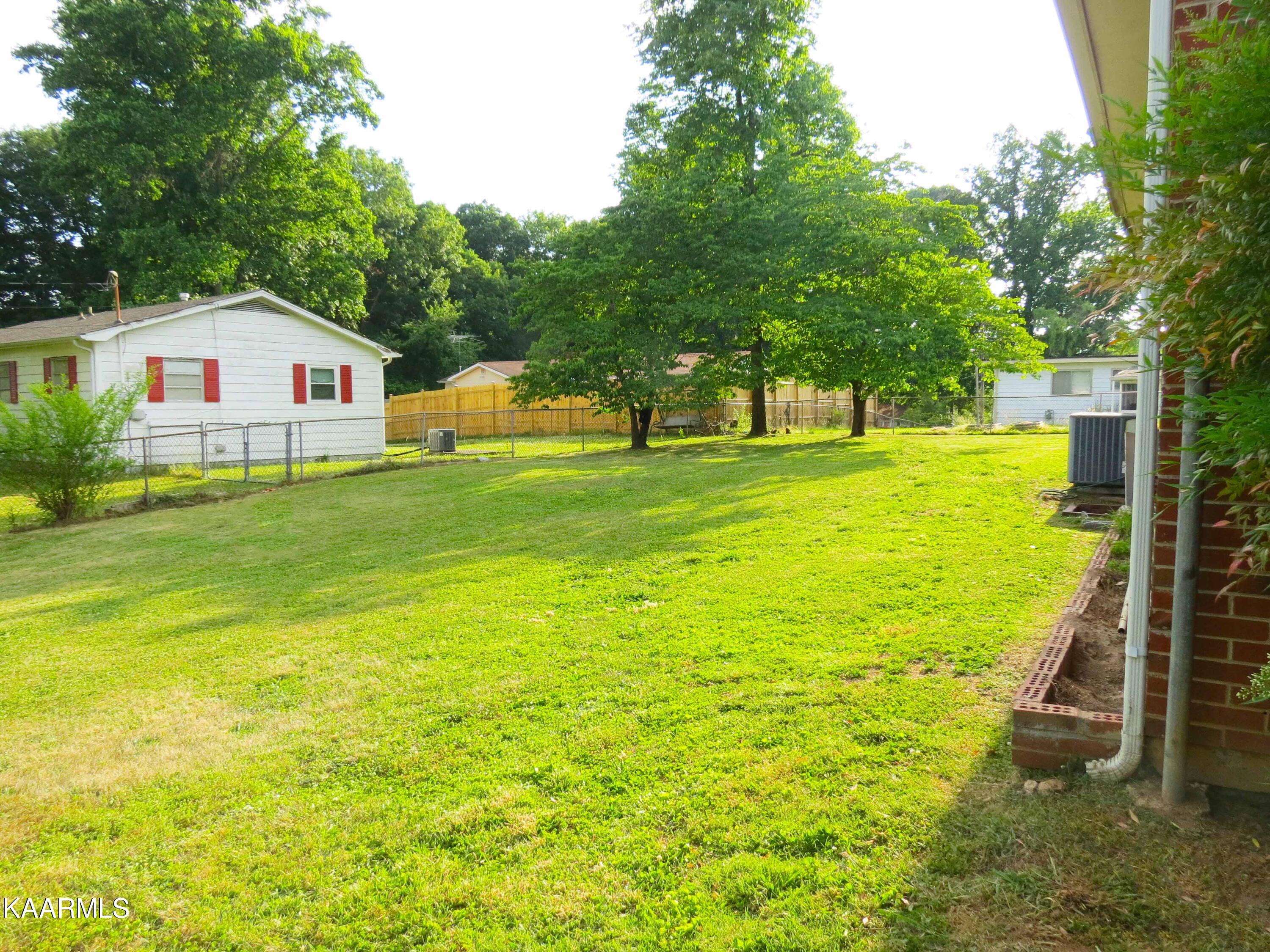 101 Wayne Road Oak Ridge, TN 37830 - Photo 6 of 22 wayne21