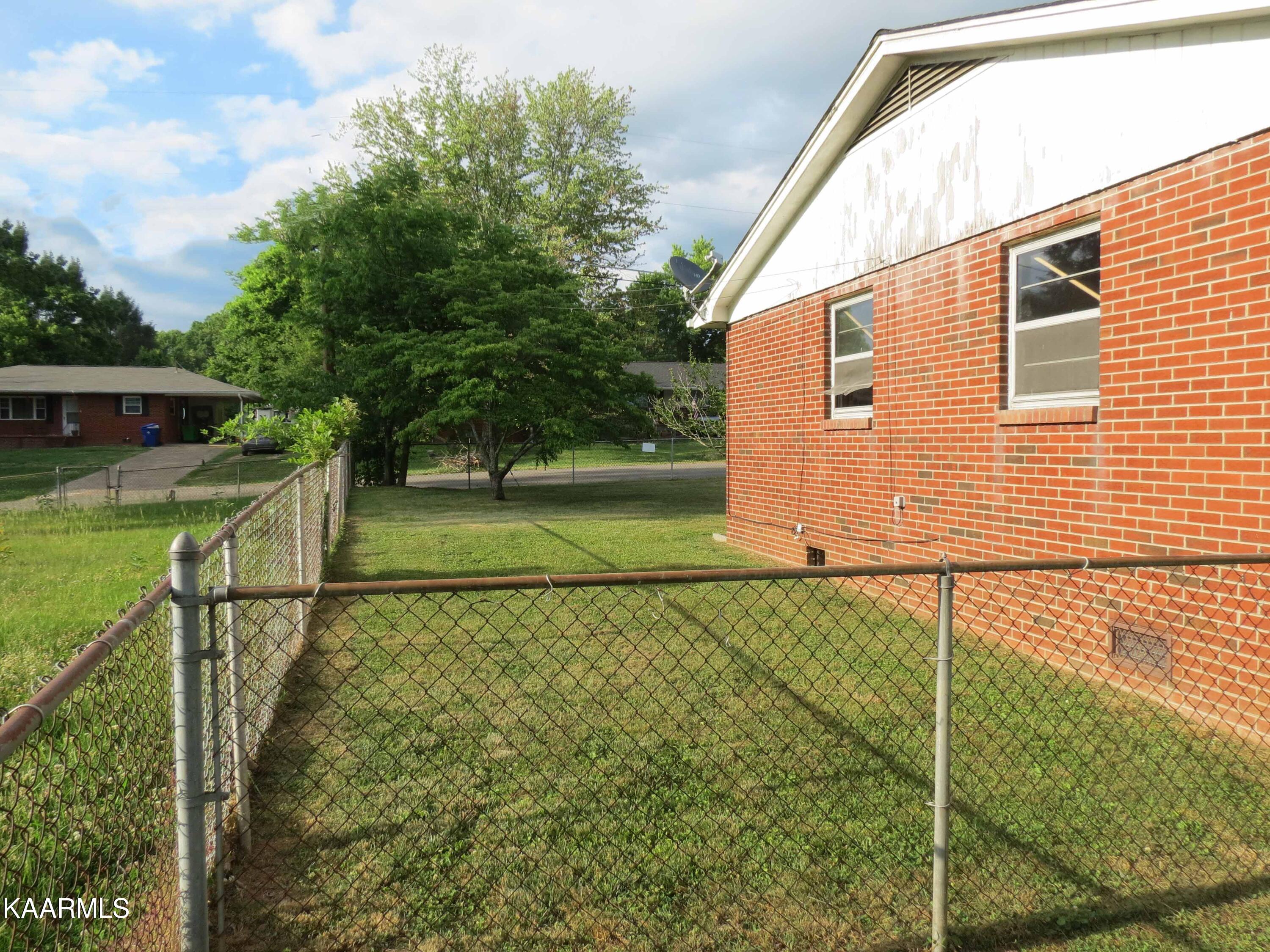 101 Wayne Road Oak Ridge, TN 37830 - Photo 8 of 22 wayne24