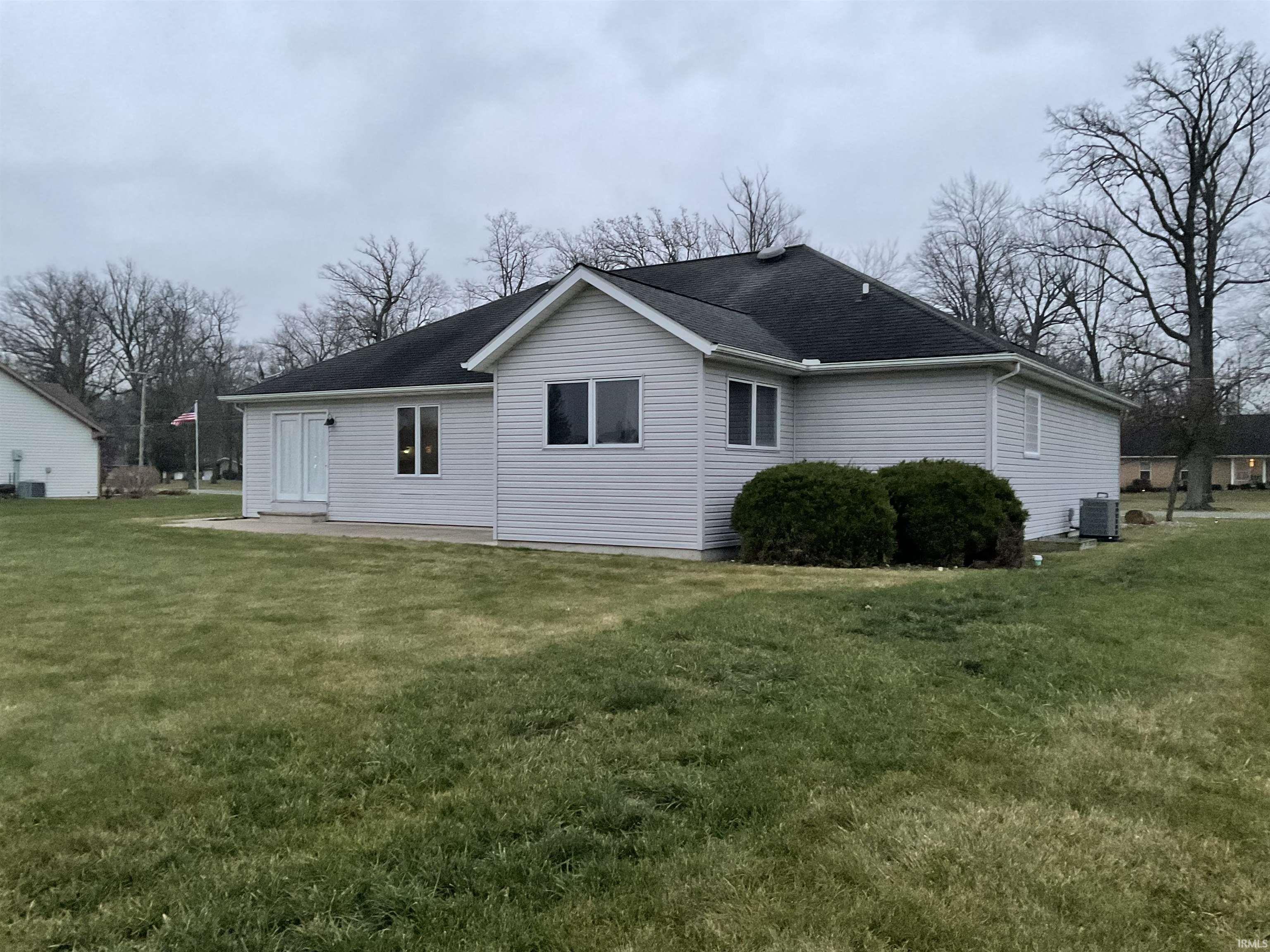 895 West 500 North Decatur, IN 46733 - Photo 8 of 35