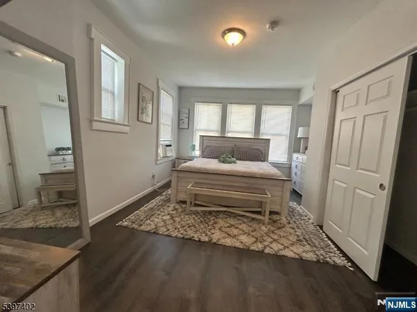 $2,500 | 142 Mapes Avenue, Newark, NJ 07112