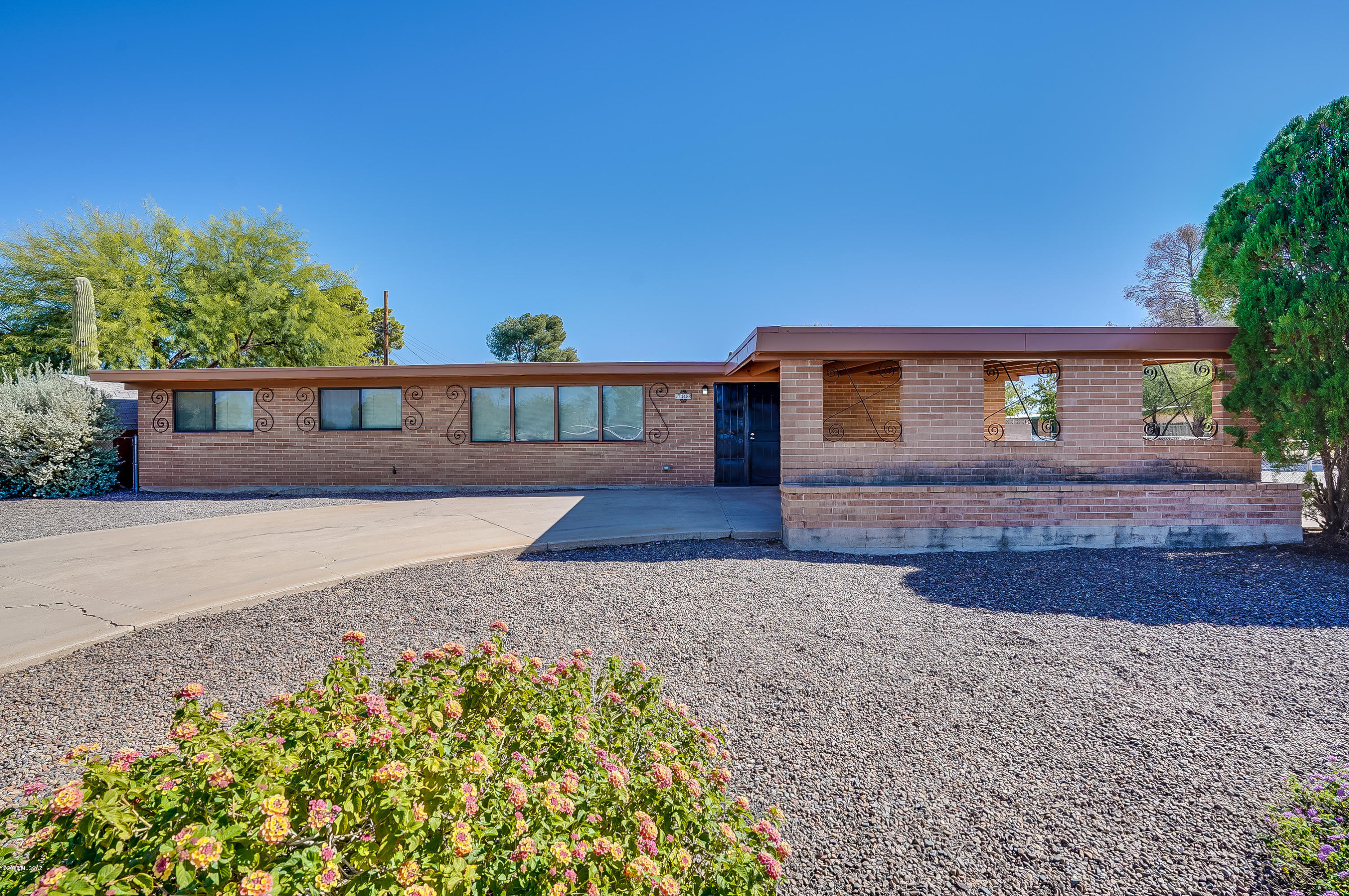 7448 East Random Ridge Drive Tucson, AZ 85710 - Photo 2 of 47
