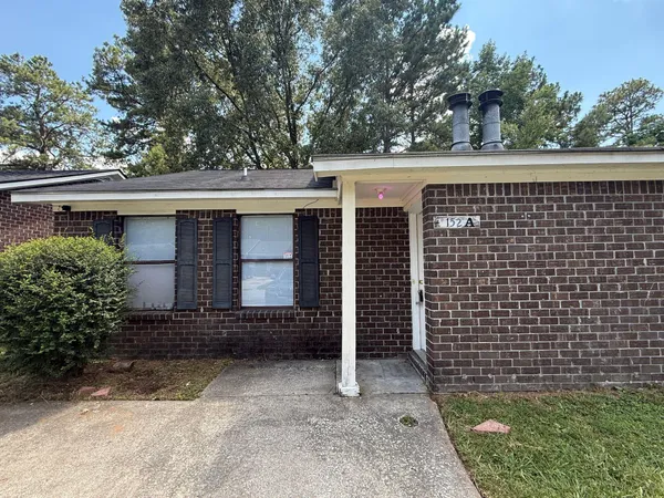 $1,395 | 152 Dorchester Manor Boulevard, Unit A, North Charleston, SC 29420