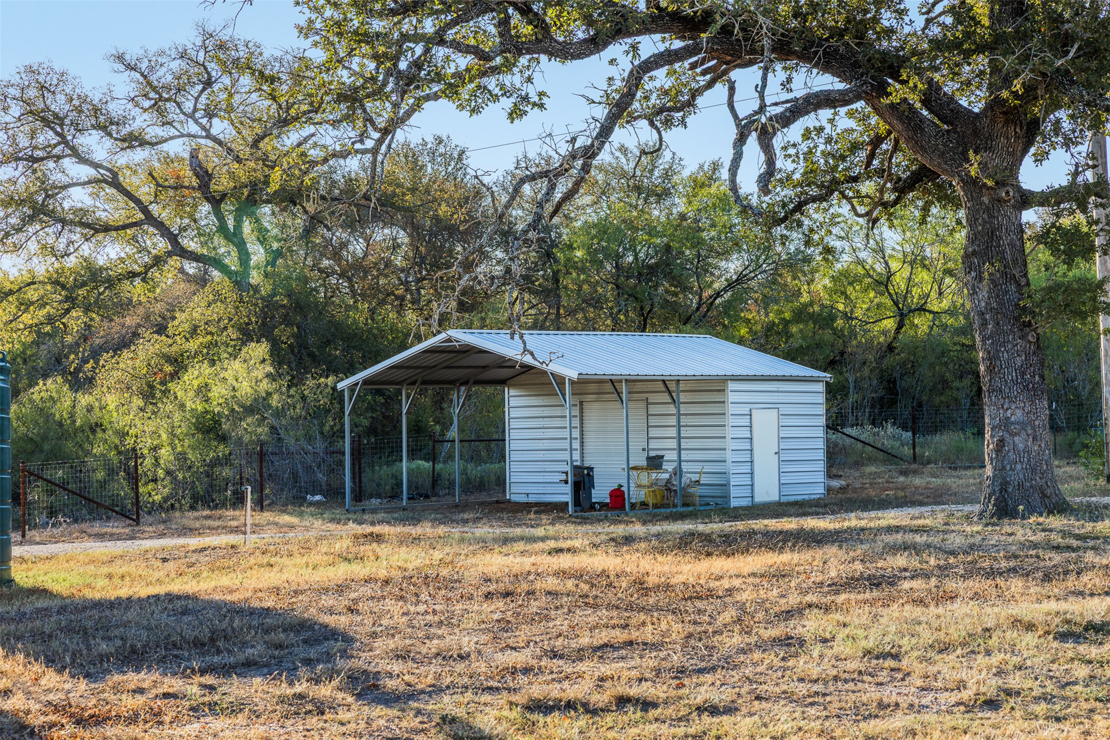 3270 Fm 671 Luling, TX 78648 - Photo 14 of 35 a front view of a house with a yard