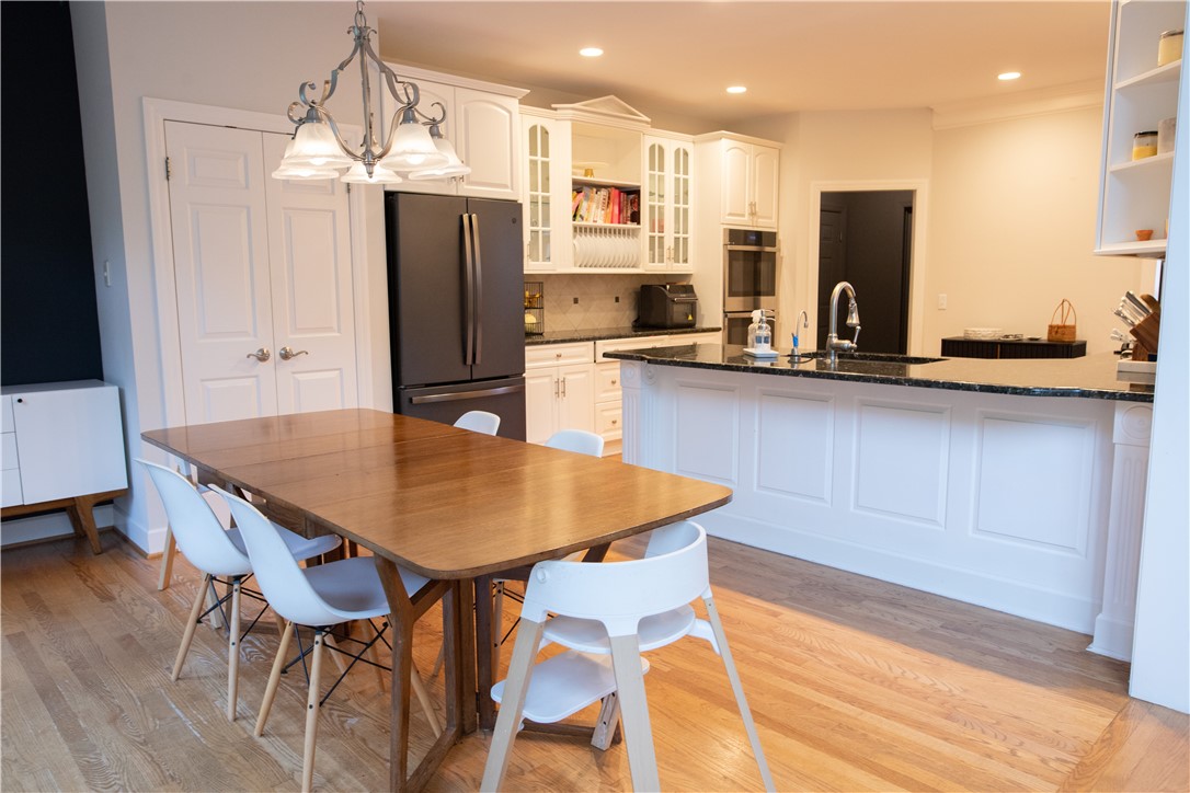 52 Meadow Cove Road Pittsford, NY 14534 - Photo 16 of 49