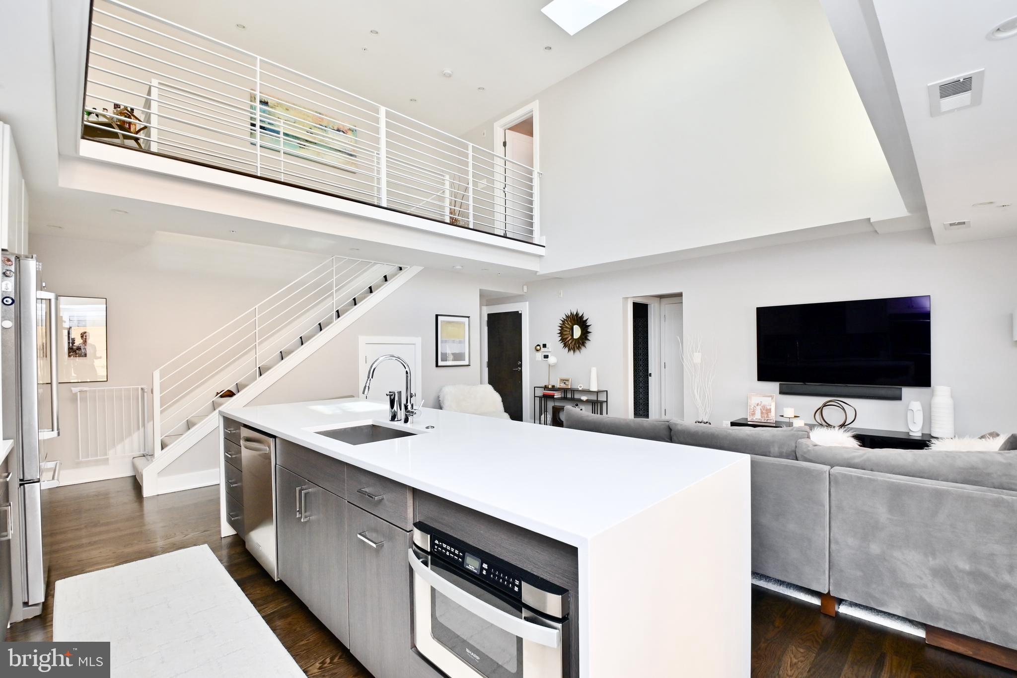 2012 Kalorama Road Northwest, Unit 8 Washington, DC 20009 - Photo 25 of 45